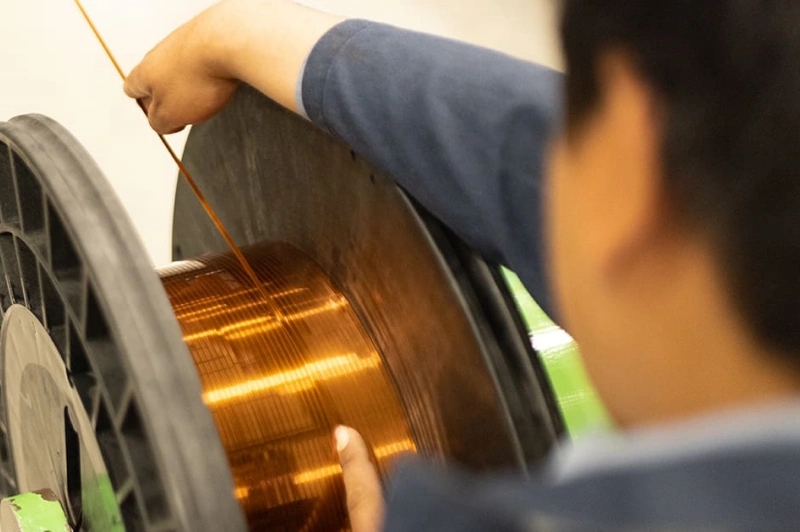 Precision flat wire rolling process with copper wire on industrial rolling machine